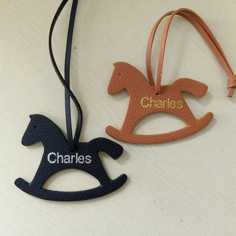 Custom Initial Fashion Horse B - Monogram Keychain Leather recensie en prijs