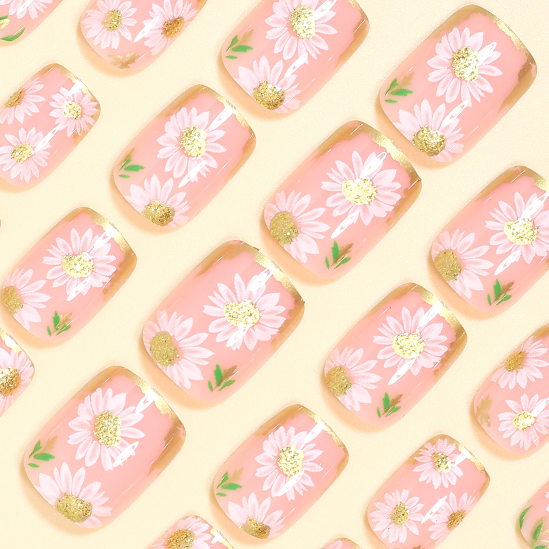Short Square fake nails golden - Pressed Flower Art recensie en prijs
